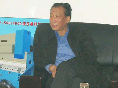 共安徽省委副秘书长、省委办公厅主任杨春光视